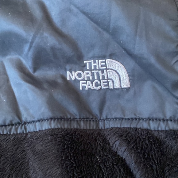 The North Face Girls Black Fleece Jacket Size L - Picture 8 of 8